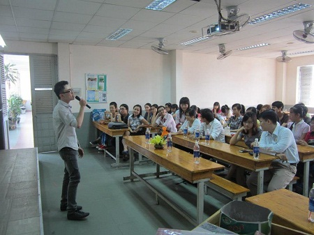 Chào đón tân sinh viên chuyên ngành Toán - Thống Kê K37